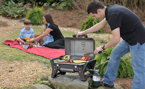 Char-Broil Grill2Go X200 Liquid Propane Gas Grill review