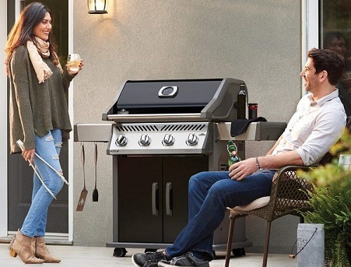 Napoleon Rogue 525 Freestanding Natural Gas Grill review